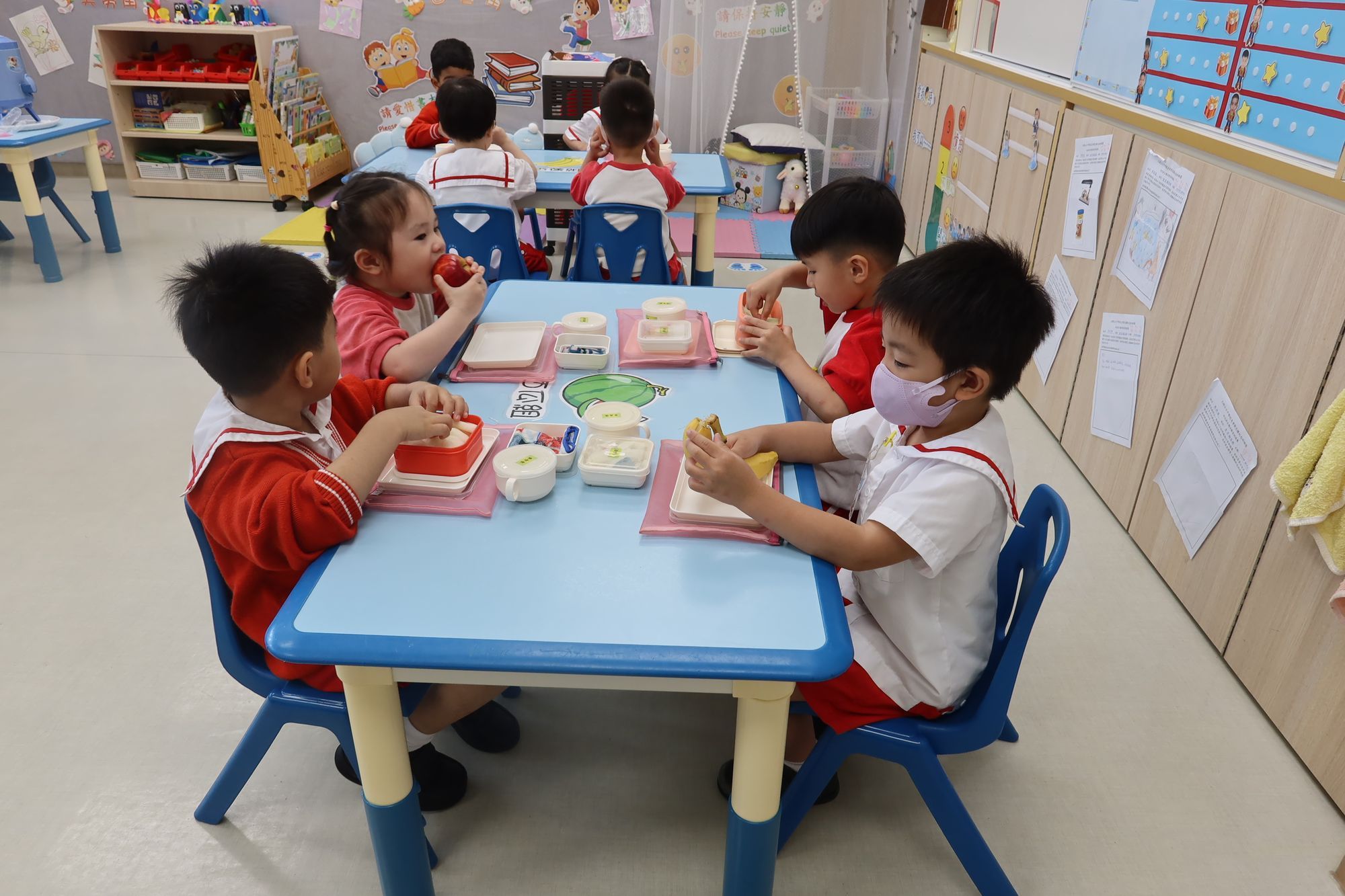 元朗公立中學校友會劉良驤紀念幼稚園 元朗公立中學校友會劉良驤紀念幼稚園